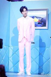 娱乐吃瓜李宏毅微博